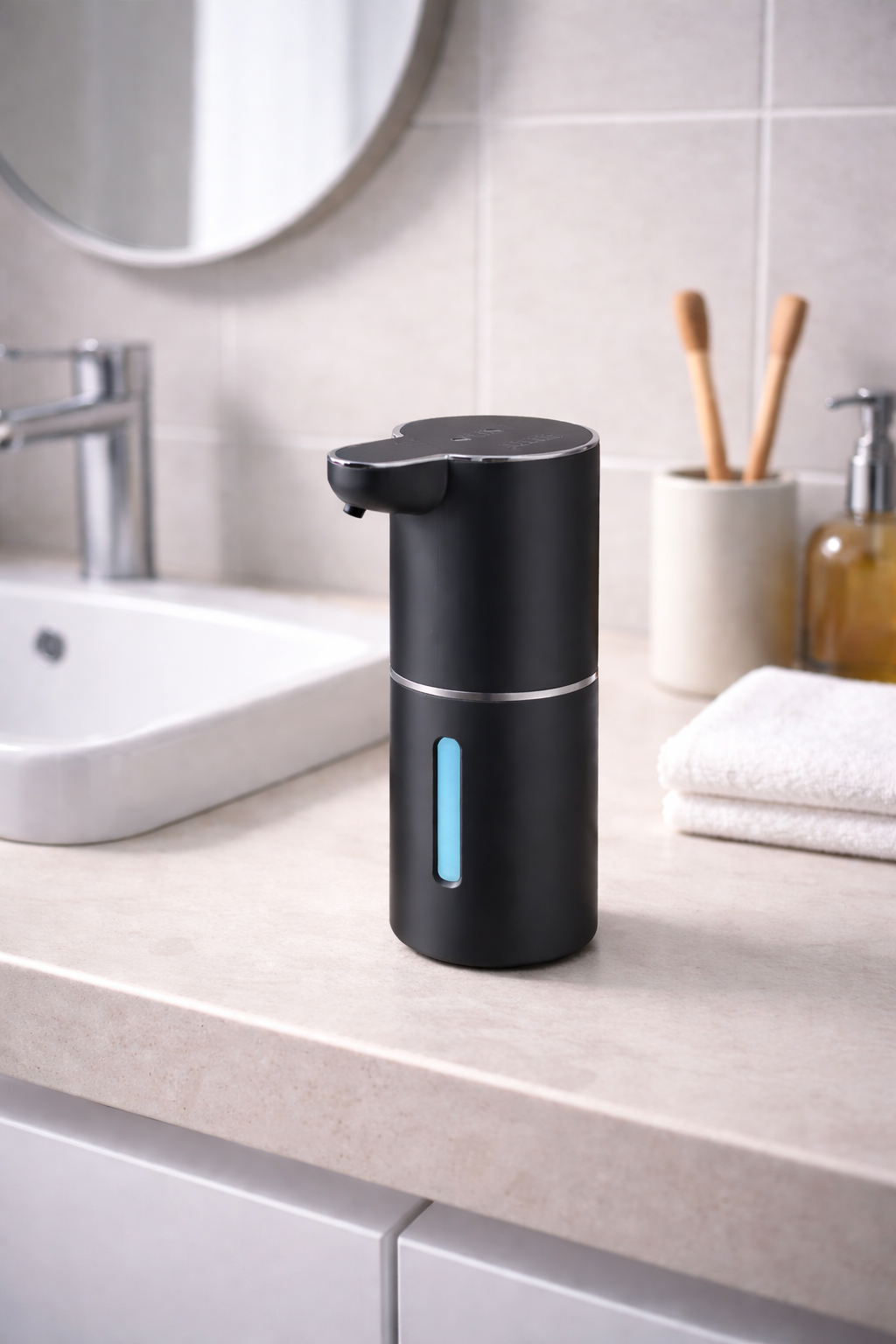 Distributeur de savon automatique sans contact.