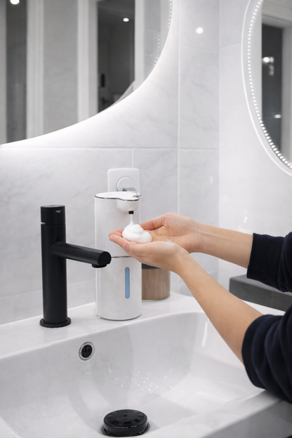Distributeur de savon automatique sans contact.